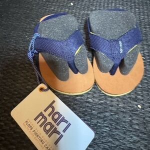 NWT Hari Mari Brazos Flip-Flops Sandals